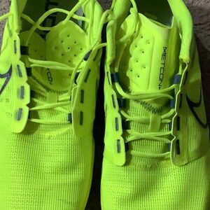 Men’s running shoes